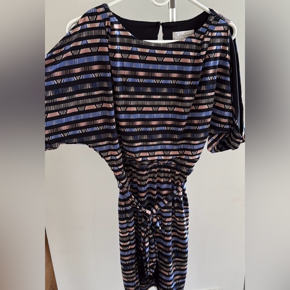 Like new, Sm, Jessica Simpson Cold Shoulder Dress